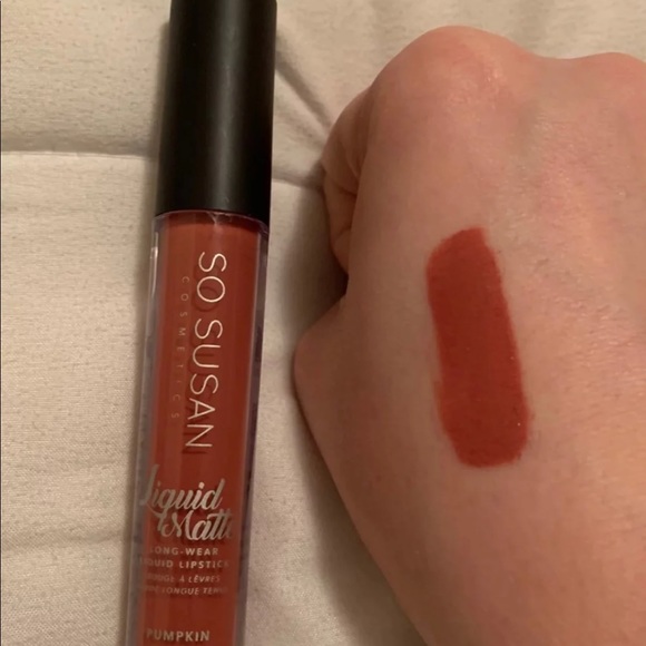 Makeup bundle - Picture 4 of 7